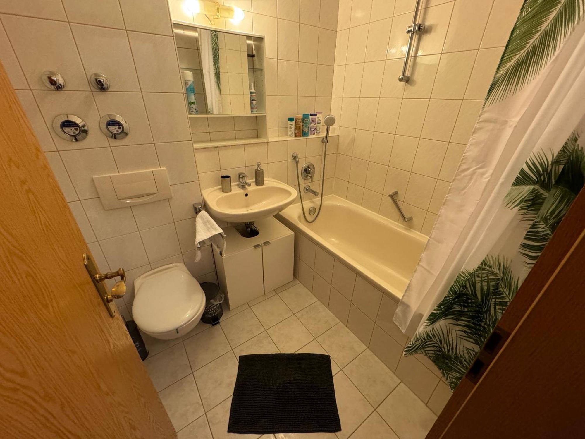 Kingsize Bett Boho Apartment Mit Tiefgarage Naehe Salzburg Freilassing Exterior foto